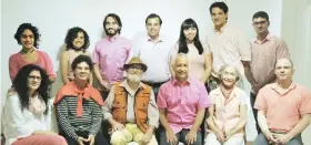  ??  ?? Seis artistas de renombre y seis estudiante­s de artes plásticas unen sus talentos por la Fundación Susan G. Komen - Puerto Rico.