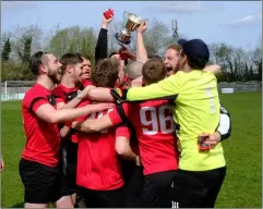  ?? ?? We’ve won the cup!
Ref: 14-2122I