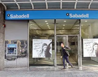  ?? ?? Oficina de Banco Sabadell.