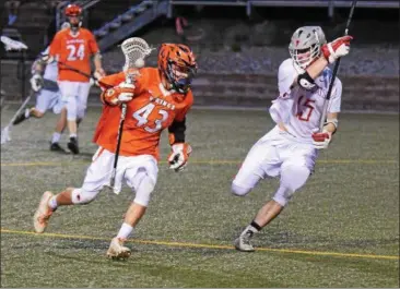  ?? AUSTIN HERTZOG - DIGITAL FIRST MEDIA ?? Perkiomen Valley’s Max Nice (43) carries the ball in transition as Owen J. Roberts’ Brian Monk chases Thursday.