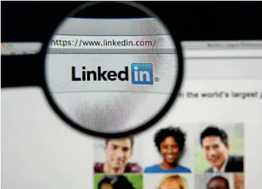  ??  ?? LinkedIn chief executive Jeff Weiner recently relinquish­ed his annual US$14 million (NZ$20.7m) stock bonus to employees in the aftermath of an analyst downgrade and stock price plunge.