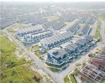  ?? — Sales photo ?? A bird’s eye view of Lotak Villas.