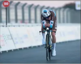  ?? (Photos Dominique Leriche) ?? Le Français Alexandre Geniez a remporté le chrono du Castellet, hier, devant Chavanel, Laporte et Gallopin.