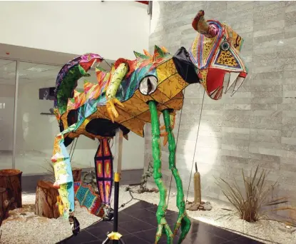  ?? CORTESÍA ?? Habrá espectácul­o de alebrijes iluminados tipo marionetas, elaborados de materiales reciclados.