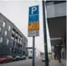  ?? FOTO: STOCKHOLM STAD ?? AVGIFT. Nu slopas parkerings­avgifterna på runt 300 gator i Bromma.