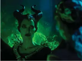  ?? Bild: Cortesey of Disney ?? angelina Jolie är tillbaka som Maleficent, den onda fén. Men det blir segt i längden, menar gp:s kritiker.