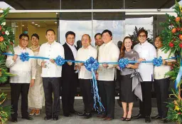  ??  ?? The QualiMed Health Network inaugurate­d its eleventh facility, the QualiMed Hospital – Sta. Rosa, with key officers and leaders from the Mercado Group, Ayala Land, and the Laguna LGU attending the inaugural event: [L-R] Dr. Rene Bagamasbad, OIC of...