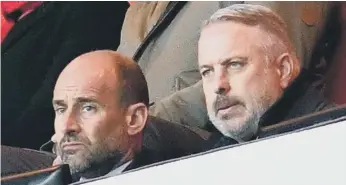  ??  ?? Martin Bain and assistant boss Kit Symons survey the scene at the Stadium of Light. Picture by Frank Reid