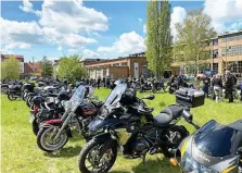  ?? JAN SCHNELLHAR­DT ?? Der Aktionstag für Motorradfa­hrer in Eisenach ist gut angenommen worden.