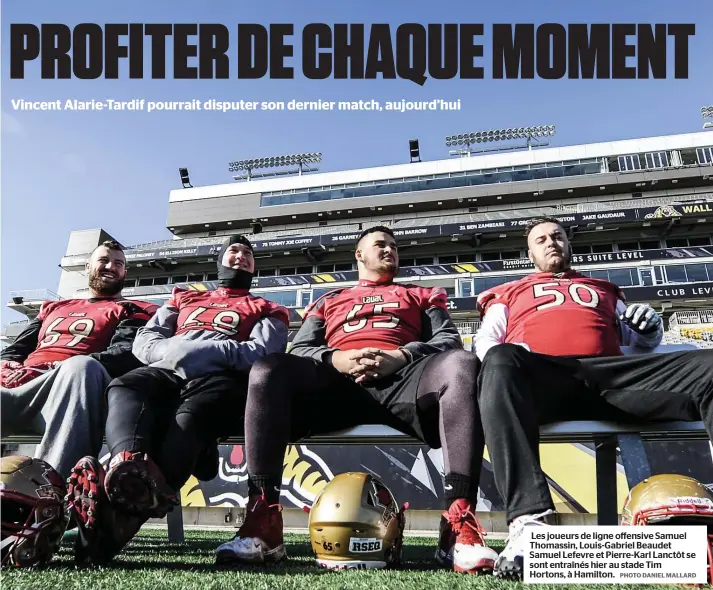  ??  ?? Les joueurs de ligne offensive Samuel Thomassin, Louis-gabriel Beaudet Samuel Lefevre et Pierre-karl Lanctôt se sont entraînés hier au stade Tim Hortons, à Hamilton. PHOTO DANIEL MALLARD