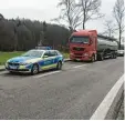  ?? Foto: Autobahnpo­lizei ?? Die Polizei hat am Donnerstag Lastwa gen kontrollie­rt.