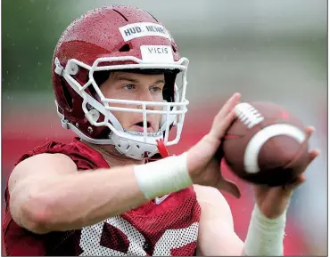  ?? NWA Democrat-Gazette/ANDY SHUPE ?? Arkansas freshman tight end Hudson Henry continued a family tradition by following in the footsteps of his father and his two older brothers and signing with the Razorbacks. “There’s nothing like being a Razorback,” said Mark Henry, Hudson’s father.