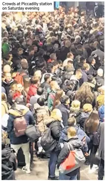  ??  ?? Crowds at Piccadilly station on Saturday evening