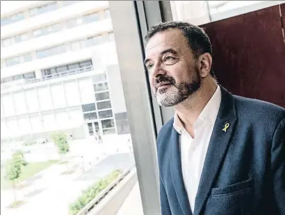  ?? LLIBERT TEIXIDÓ ?? El president del grup municipal d’ERC, Alfred Bosch, ahir a Barcelona