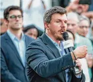  ?? Annelise Hanshaw/Hearst Connecticu­t Media ?? James O’Keefe, founder of conservati­ve media organizati­on Project Veritas, speaks at a news conference at Cos Cob School in Greenwich on Aug. 31, 2022.