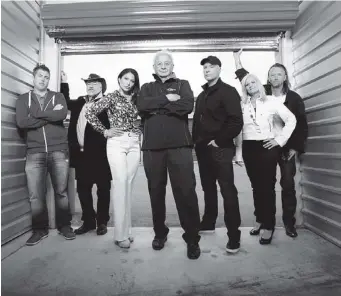  ??  ?? The cast of Storage Wars: bidding with the best