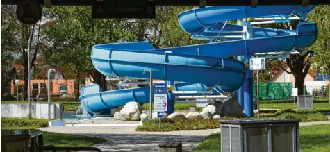  ?? Foto: Marcus Merk ?? Im Freibad SunSplash in Meitingen benötigt man eine Woche Vorlaufzei­t für eine eventuelle Öffnung.