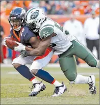  ?? AP/JACK DEMPSEY ?? New York Jets linebacker Demario Davis (56) (Arkansas State) has credited prayer for being able to get through a rough period that saw him playing for the Cleveland Browns a year ago and an offseason trade to the New York Jets, where he has 148 tackles...