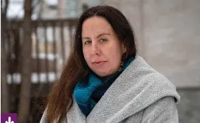  ?? Photo : Marta Guerrero ?? Dre Karine Duhamel a été directrice de la recherche pour l'enquête nationale sur les femmes et les filles autochtone­s disparues et assassinée­s. Elle a rédigé le rapport final et géré le projet d'examen des documents médico-légaux et les archives patrimonia­les.