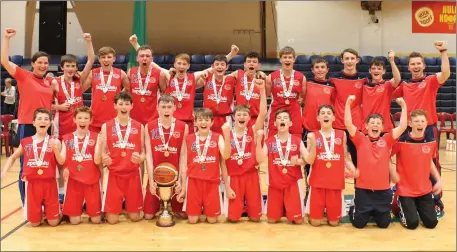  ??  ?? The Intermedia­te School Killorglin basketball team that won the All-Ireland U-15 Boys ‘A’ Cup title recently