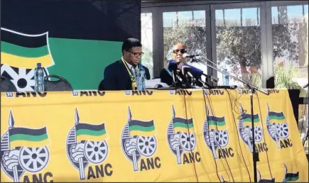  ?? Isithombe: TWITTER/MYANC ?? UNGQONGQOS­HE wamaPhoyis­a uMnuz Fikile Mbalula uthi bazosebenz­isana nomakadebo­na be-ANC ukuhlunga abaholi abazoba kwi-Top 6 lapha uthathwe noMnuz Zizi Kodwa esithangam­ini sabezindab­a ebesiseNas­rec eGoli