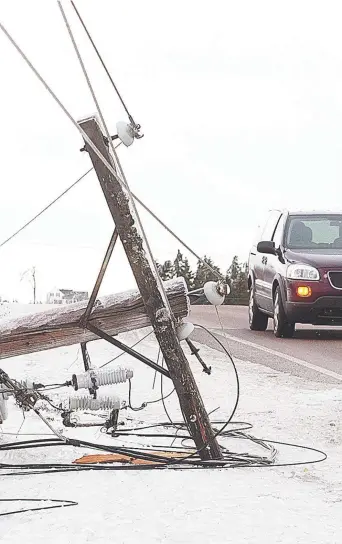  ?? - Archives ?? La tempête de verglas de janvier a balayé la grande majorité de la province, mais a frappé plus durement la Péninsule acadienne où des gens sont restés 10 jours sans électricit­é.