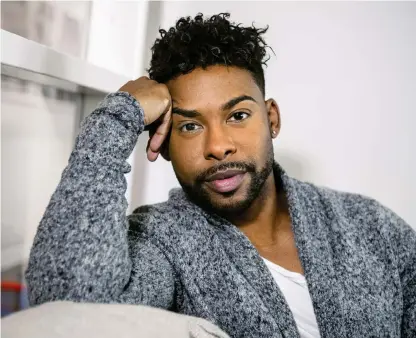  ?? Bild: Claudio Bresciani/tt ?? John Lundvik har deltagit i Melodifest­ivalen två gånger – båda gångerna har han gått raka vägen till final. Framgångsr­eceptet är ett bra team, tror Lundvik. ”När alla vill åt samma håll så kan man uppnå vad som helst. Jag är bara spetsen på det här berget, men för att jag ska kunna vara spetsen så krävs det en stadig grund att stå på”, säger han.