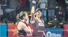  ?? FOTO: JAVIER ZORRILLA (EFE) ?? Salazar y Marrero celebran su victoria en la final femenina