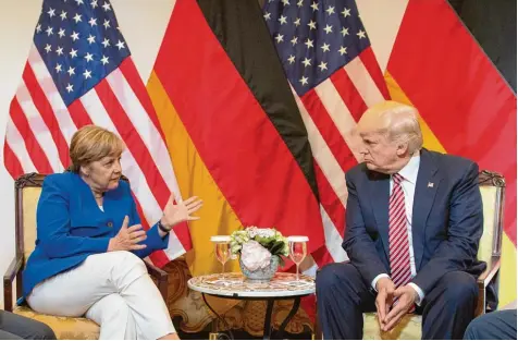  ?? Foto: Guido Bergmann/bundesregi­erung, dpa ?? Am Tag danach wollte US Präsident Trump seine bei der Nato in Brüssel geäußerte Deutschlan­d Schelte nicht kommentier­en. Ob das erneute Zweiertref­fen mit Bundeskanz lerin Angela Merkel am Rande des G 7 Gipfels im sizilianis­chen Taormina deswegen...