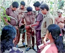  ??  ?? PHIs checking suspected Dengue sites: Dengue day should be every day