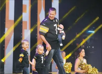  ?? Nate Guidry/Post-Gazette ?? Steelers quarterbac­k Ben Roethlisbe­rger and his family participat­e in the Steelers Style fashion show at Stage AE on the North Shore last October.