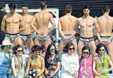  ??  ?? Contrasti Turiste all’evento di Dirk Bikkemberg­s-Perofil