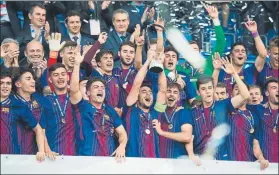  ??  ?? El Barça de García Pimienta ganó en abril la segunda Youth League del club FOTO: FC BARCELONA