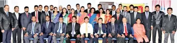  ??  ?? L-R: Chandana Samaraweer­a, Shemal Fernandopu­lle, Anil Indika, Ruchira Perera, Adrian Perera, Dian Abeyewarde­ne, Kosala Dissanayak­e, Niranjan De Silva and Shanthi Maheswaran. Standing: Speech crafters batch -11