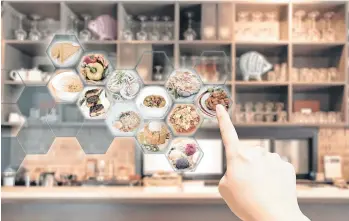  ?? /SHUTTERSTO­CK ?? La tecnología ha impactado la forma de disfrutar de la gastronomí­a.