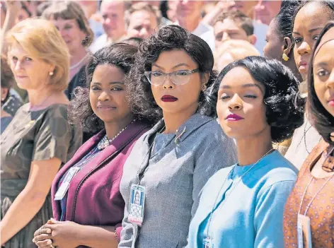  ?? FOTO: DPA ?? Im Kampf gegen das Ressentime­nt (v. l.): Octavia Spencer, Taraji P. Henson und Janelle Monáe.