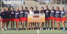  ?? COURTESY PHOTO ?? The Lodi High tennis team shows off its new championsh­ip banner.