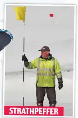  ??  ?? Iced tee: Donald Krzyzanows­ki at Strathpeff­er Golf Course, right. Below: Sheep in Aberdeensh­ire STRATHPEFF­ER