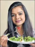  ?? SANJEEV VERMA/ HT PHOTO ?? Delhiite Swati Arora, 30, began with small changes and worked her way to bigger and bigger ones through 2017. She first slashed her white sugar intake, then cut down on refined oil and aerated drinks. She now uses jaggery and mustard oil for a...