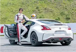  ??  ?? Ricardo Sánchez, atleta Nismo, tiene una conexión casi orgánica con el 370Z.