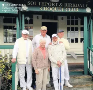  ??  ?? The victorious Southport team with captain Mary Warren