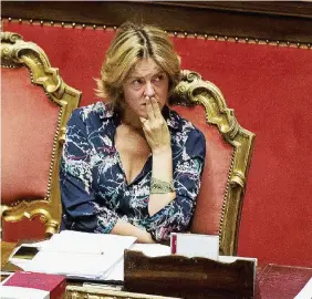  ?? LaPresse ?? In difesa dei privati La ministra della Salute, Beatrice Lorenzin viene dal partito di Alfano, Ndc