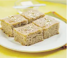  ??  ?? One-Bowl Banana Cake: freeze bananas and thaw in fridge for the best banana flavour.