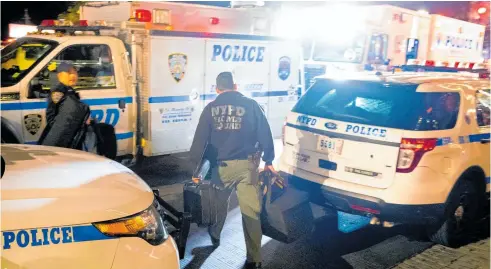  ?? Photo / AP ?? Police partially evacuated New York City’s Time Warner Centre, home of CNN, yesterday after a “pair of unattended packages” were found at the building.