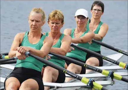  ?? CLIFFORD SKARSTEDT Examiner ?? Peterborou­gh Rowing Club masters women’s crew Nancy Fischer, front, Morgan Wehtje, Bev Cameron and Krista Saunders practice on Friday in preparatio­n for the world masters rowing championsh­ips in Italy.