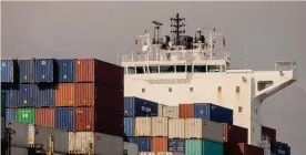  ??  ?? Interdizio­ni internazio­nali. Molti porti stanno ponendo limitazion­i al traffico delle navi italiane
EPA