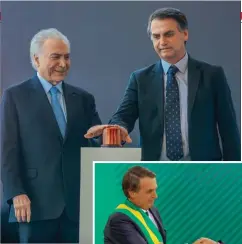  ??  ?? PASE. Bolsonaro con Temer. El ex militar hereda una economía en rojo, su principal preocupaci­ón. Pero hará bandera de la lucha contra la corrupción, con Moro como ministro.