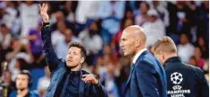  ?? Foto: witters ?? Diego Simeone (links) will mit Atlético Real Madrid und dessen Trainer Zinédine Zi dane am Einzug ins Champions League Finale hindern.