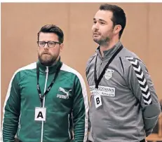  ?? RP-ARCHIVFOTO: BLAZY ?? Das neue Trainerduo der TVR, Jörg Schomburg (l.) und Jonas Gorris, steckt gleich mitten im Abstiegska­mpf.