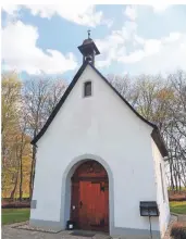  ?? FOTO: JÜRGEN WEISS ?? Die kleine Kapelle, das sogenannte „Niederrhei­n-Heiligtum“, wurde 1984 von der Schönstatt­bewegung errichtet.